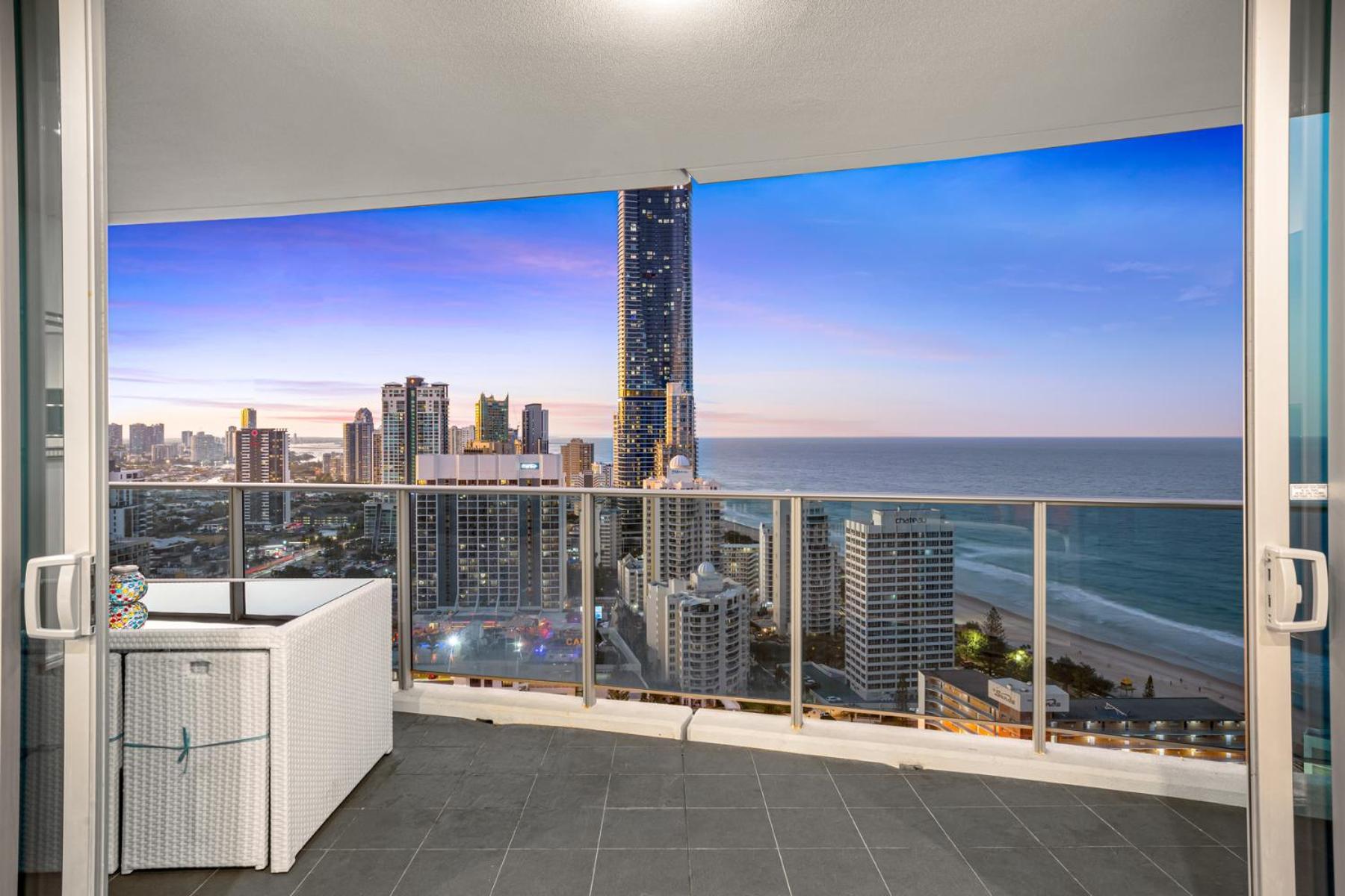 H Star Residences-- Paradise Stayz Gold Coast Exterior foto